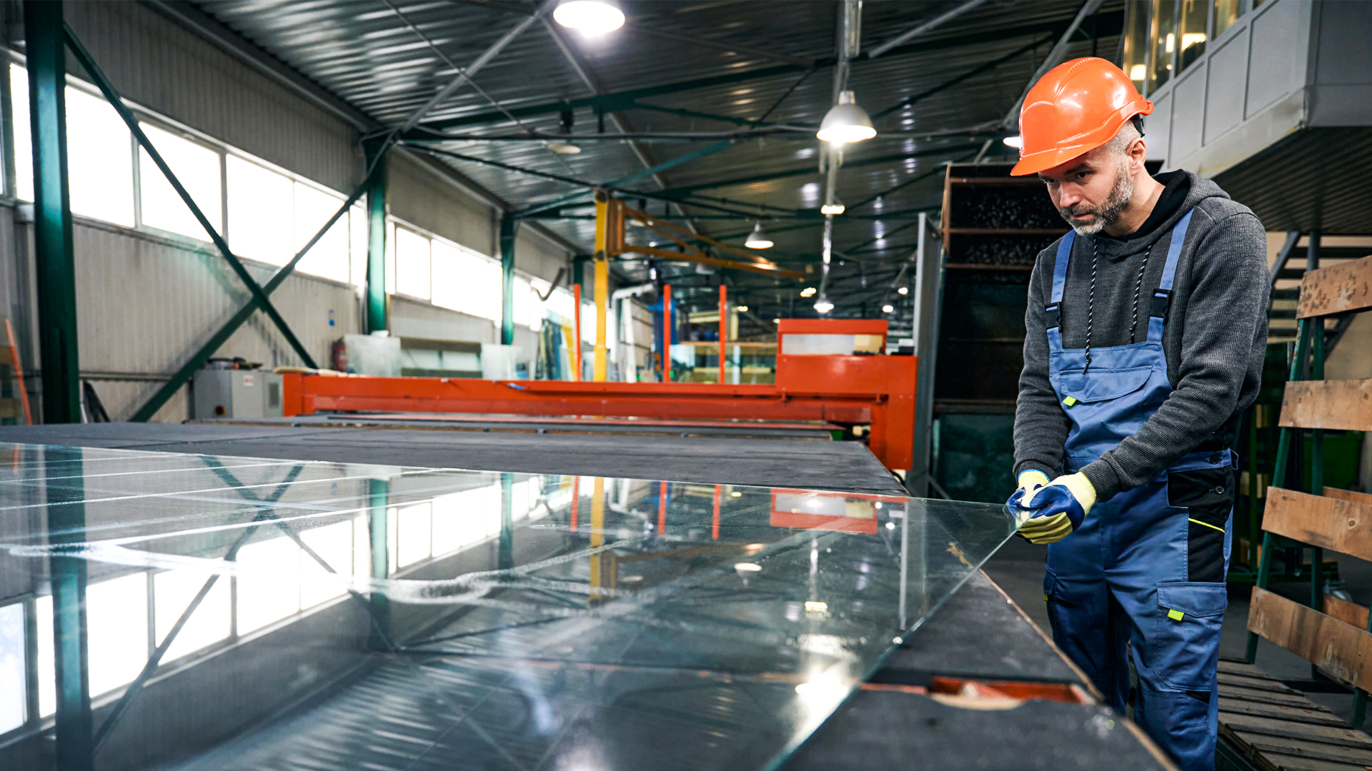 Do que é feito o vidro? Saiba mais sobre a sua produção!